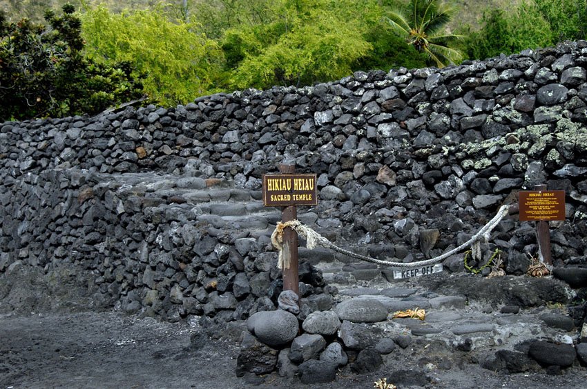 Hikiau Heiau