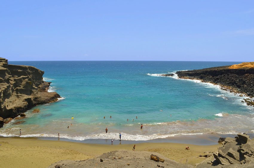 Papakolea Green Sand Beach