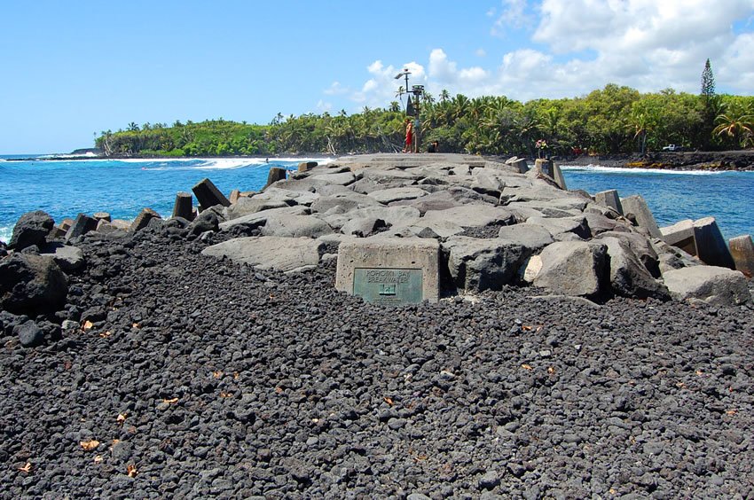 Pohoiki Bay breakwater