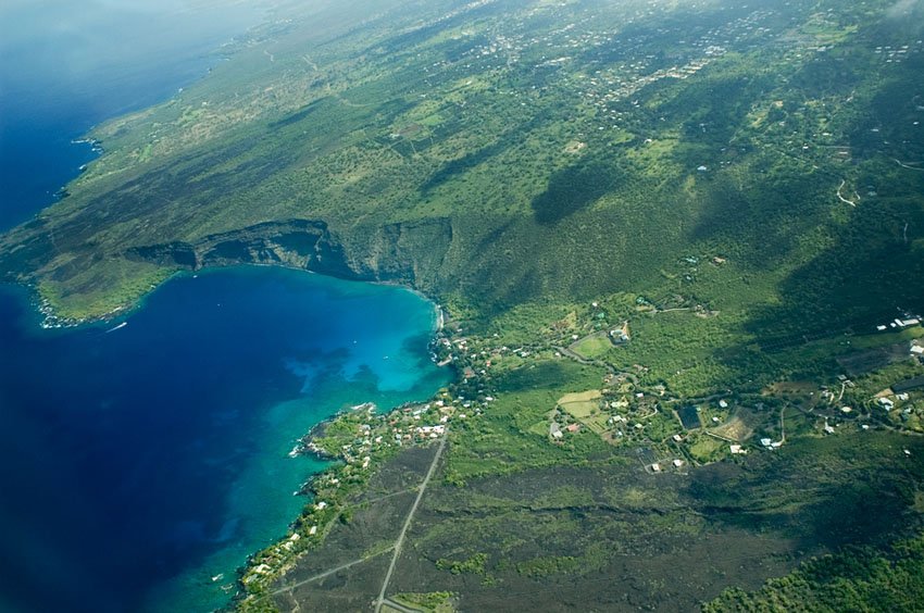 Kealakekua Bay aerial