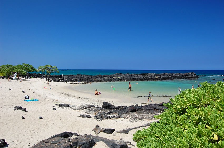 Kikaua Beach