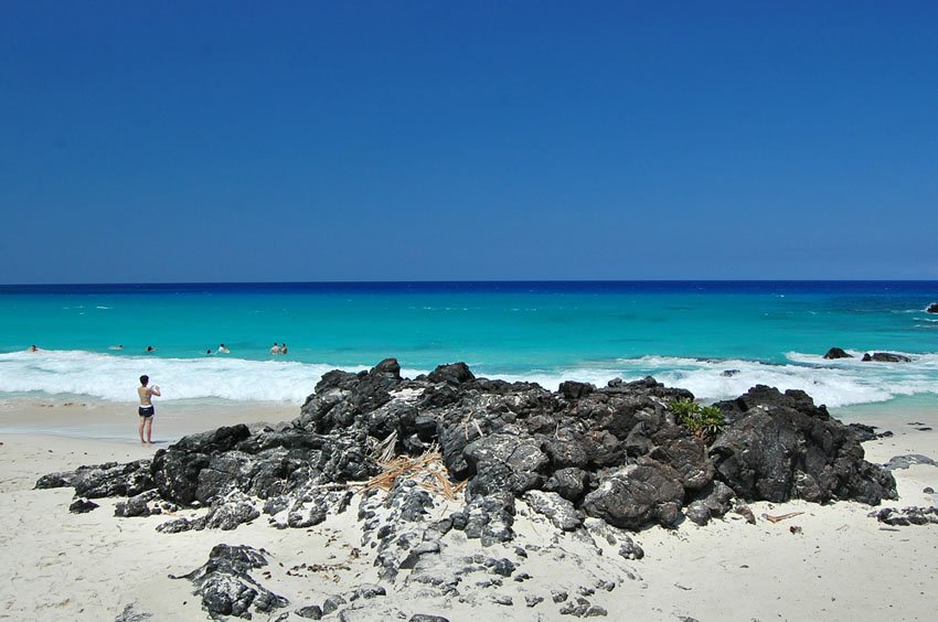 Kua Bay Beach lava rocks