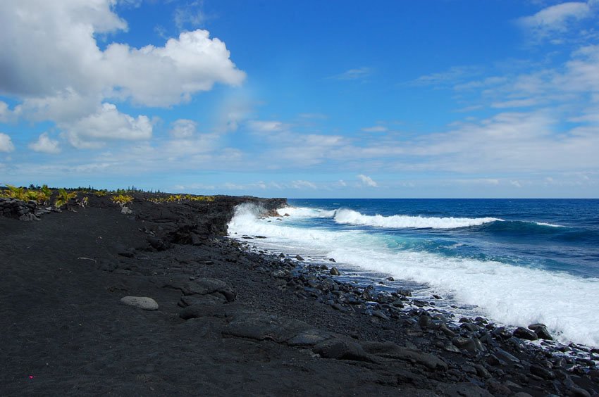 New Kaimu Black Sand Beach