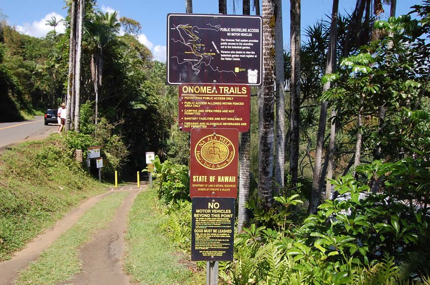 Onomea Trails info sign