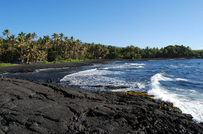 Punaluu Black Sand Beach