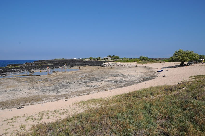 Wawaloli Beach