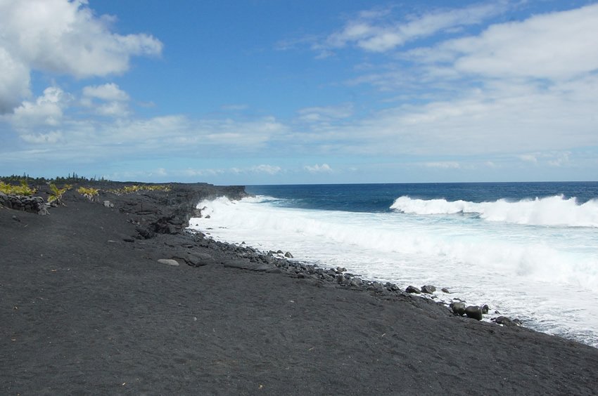 New Kaimu Black Sand Beach