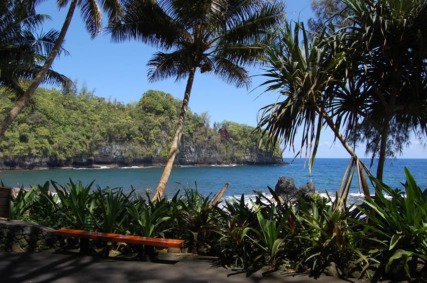 Onomea Bay