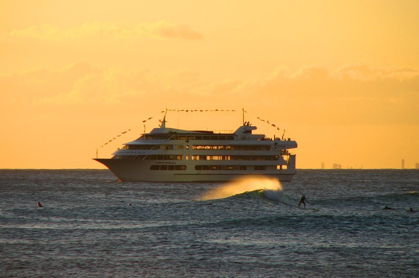 Hawaii Dinner Cruises