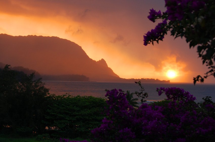 Hanalei Bay sunset on Kauai