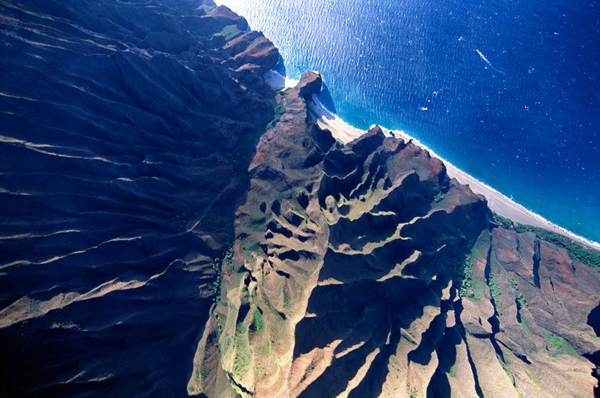 Flying above Honopu Beach