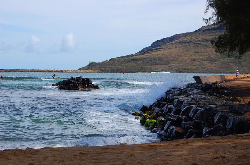 Western end of Kalapaki Beach