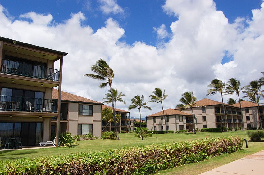 Kapa'a oceanfront condo hotels