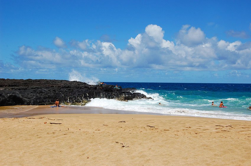 Strong shorebreak