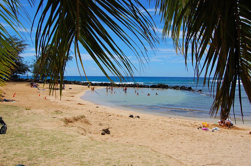 Protected swimming cove at Po'ipu