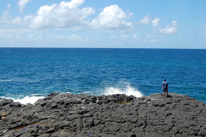 Avoid standing close to the ledge