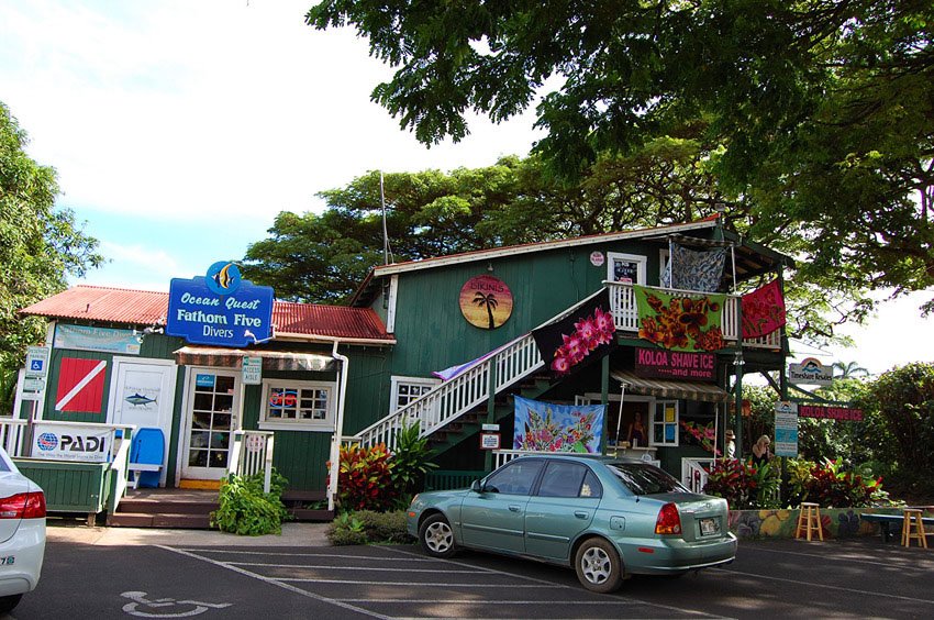 Shopping in Koloa