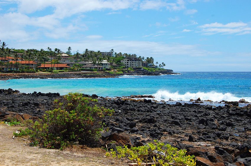 Po'ipu shoreline