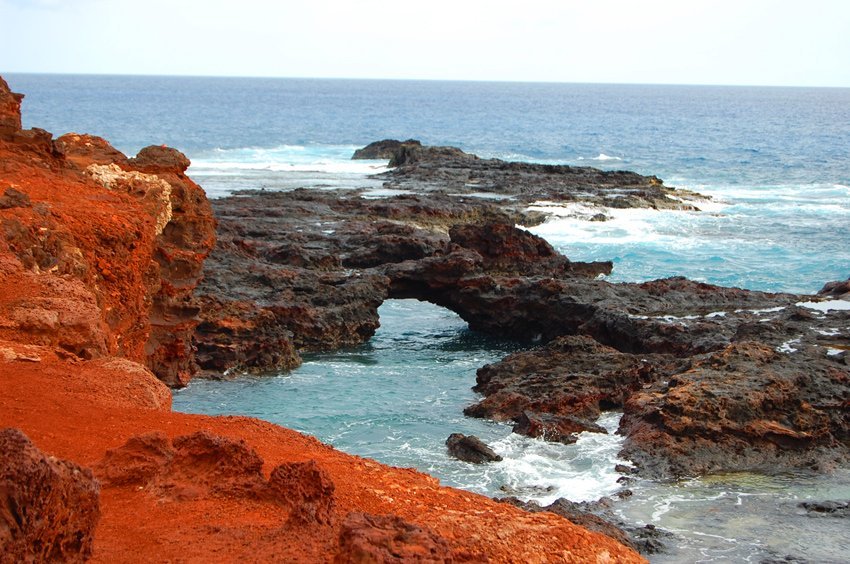 Rock arch near Pu'u Pehe Rock