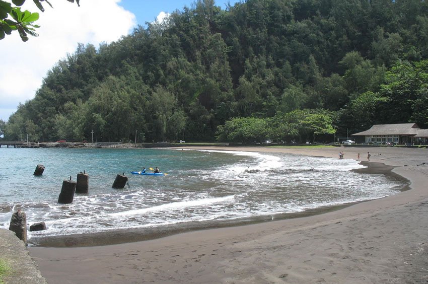 Hana Bay (Hana Beach Park)