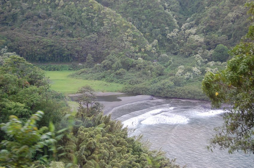 Honomanu Bay lookout