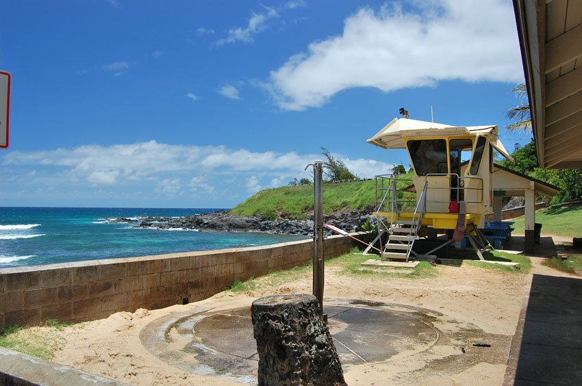 Lifeguard tower