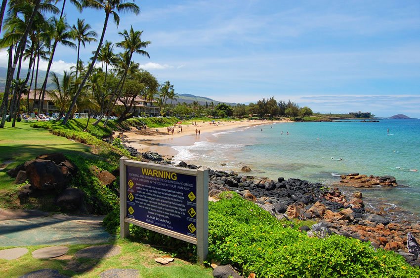 View from the Royal Mauian Resort grounds