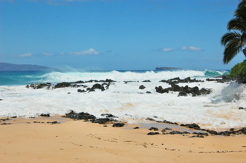 White-sand and black lava rocks