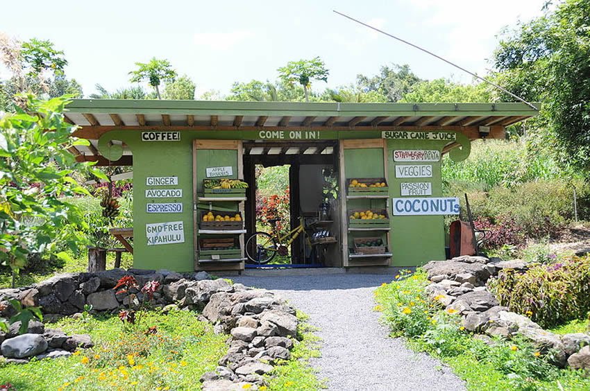 Kipahulu fruit stand