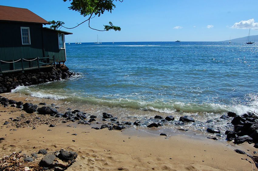 Small cove near Bubba Gump