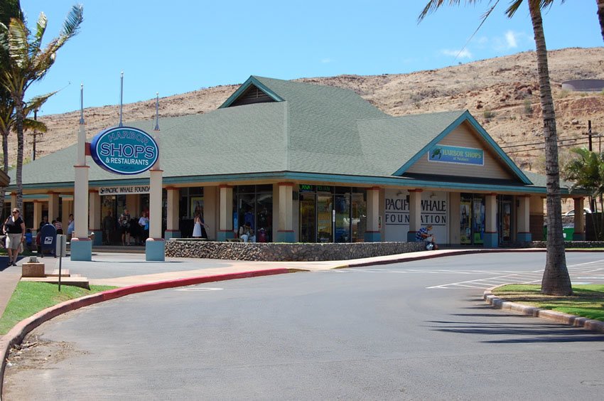 Ma'alaea Harbor Shops