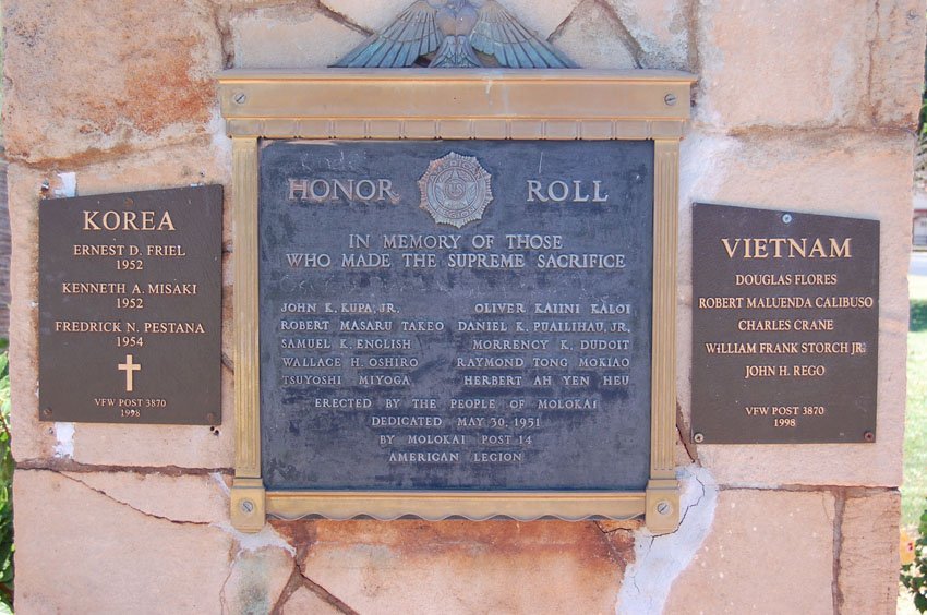 Molokai War Memorial close-up view