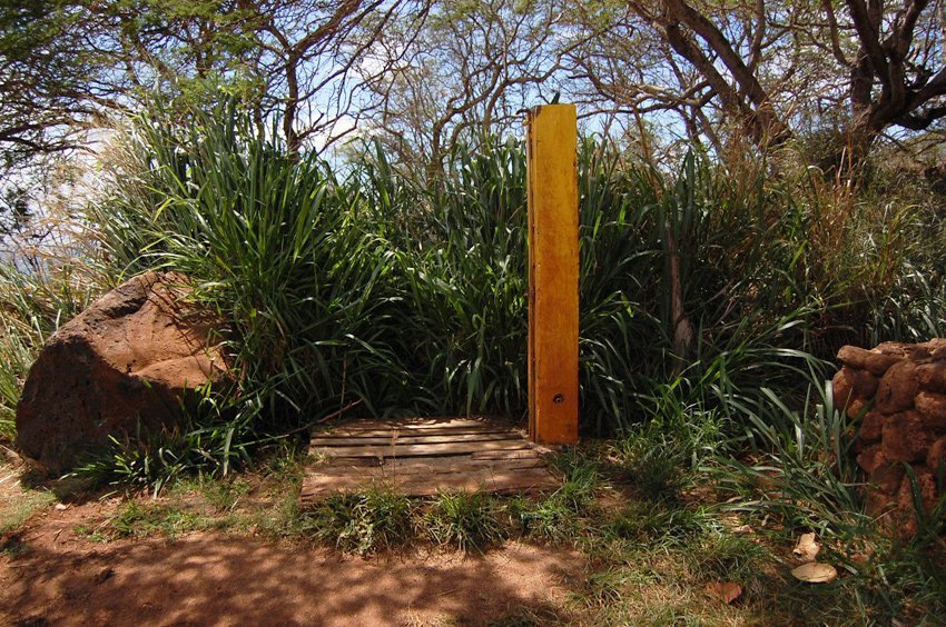 Dixie Maru beach shower