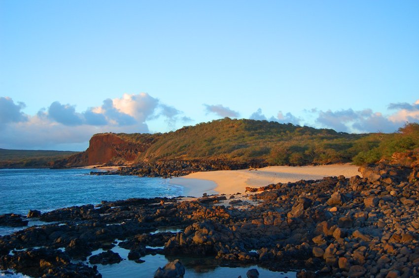 Pohakumauliuli Beach at sunset