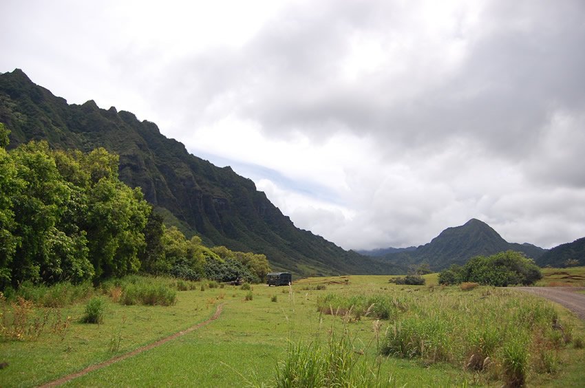 Scenic valley near Kualoa Ranch