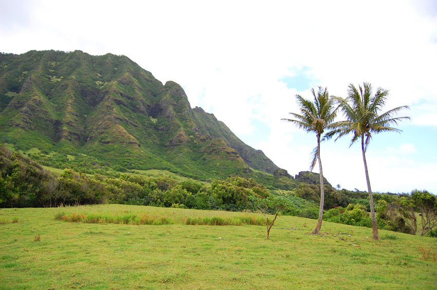 Scenic valley near Kualoa Ranch on Oahu