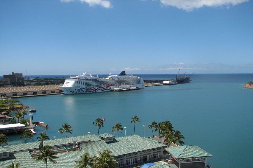 NCL cruise ship