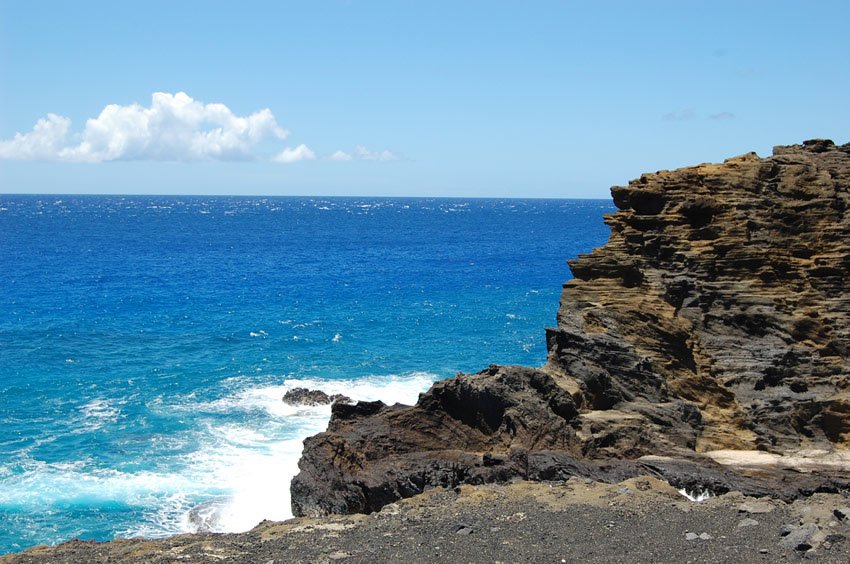 Cliff at Halona Cove