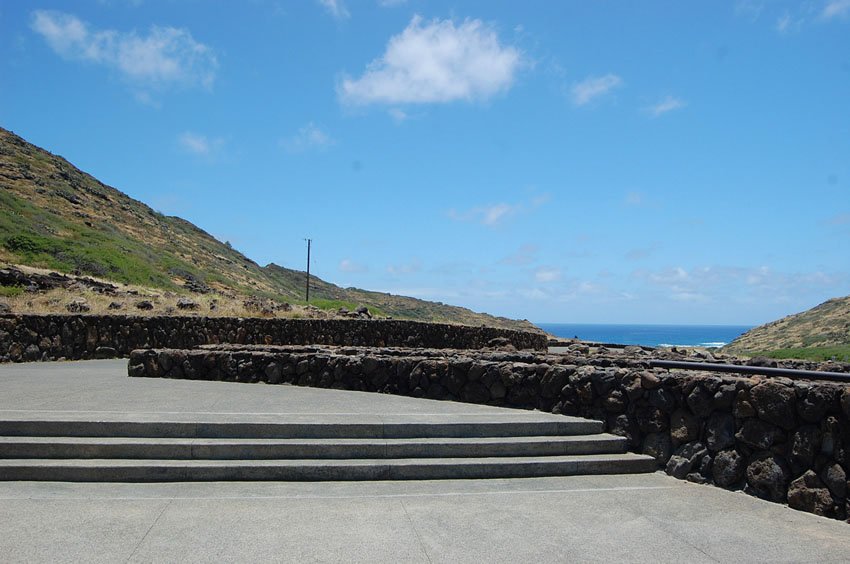 Walkway to the lookout