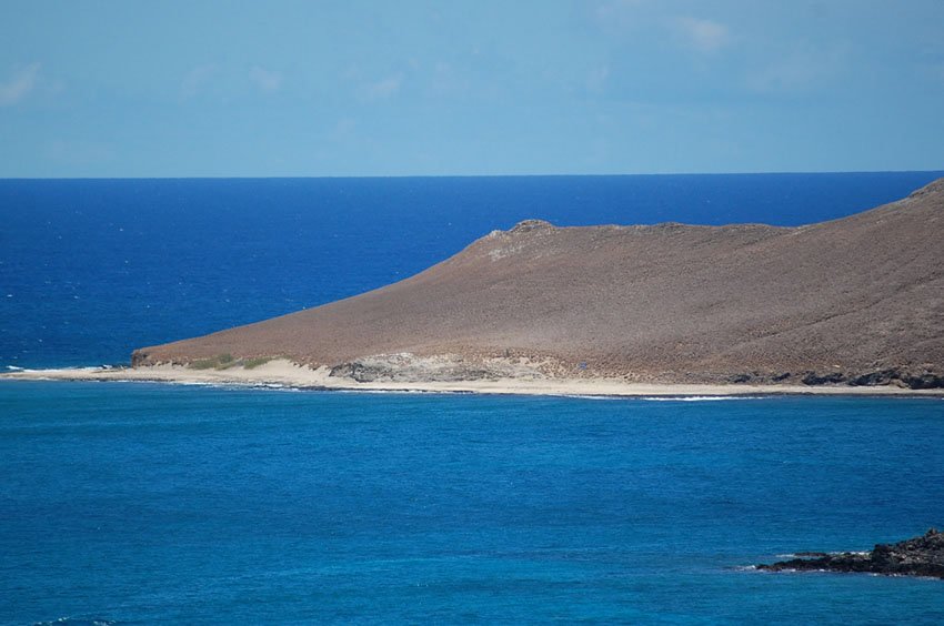 Narrow and rocky beach on Rabbit Island