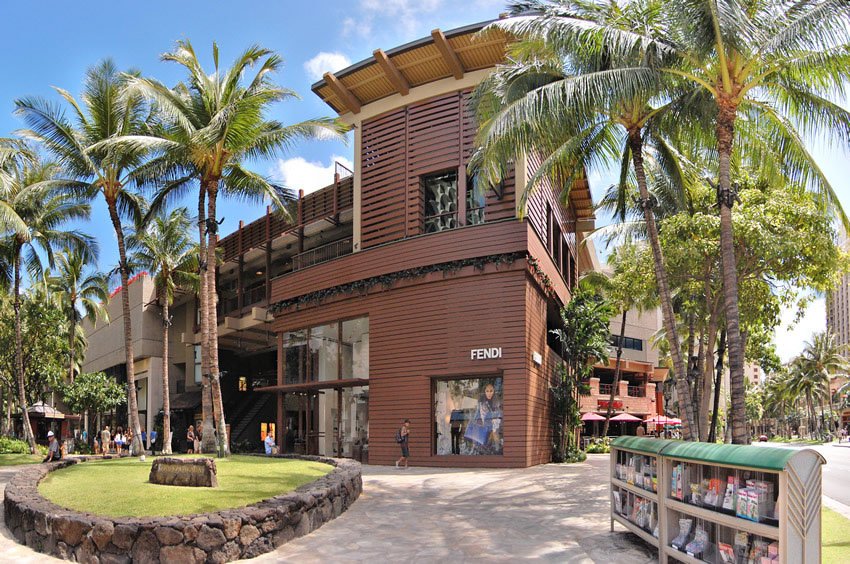 Royal Hawaiian Shopping Center