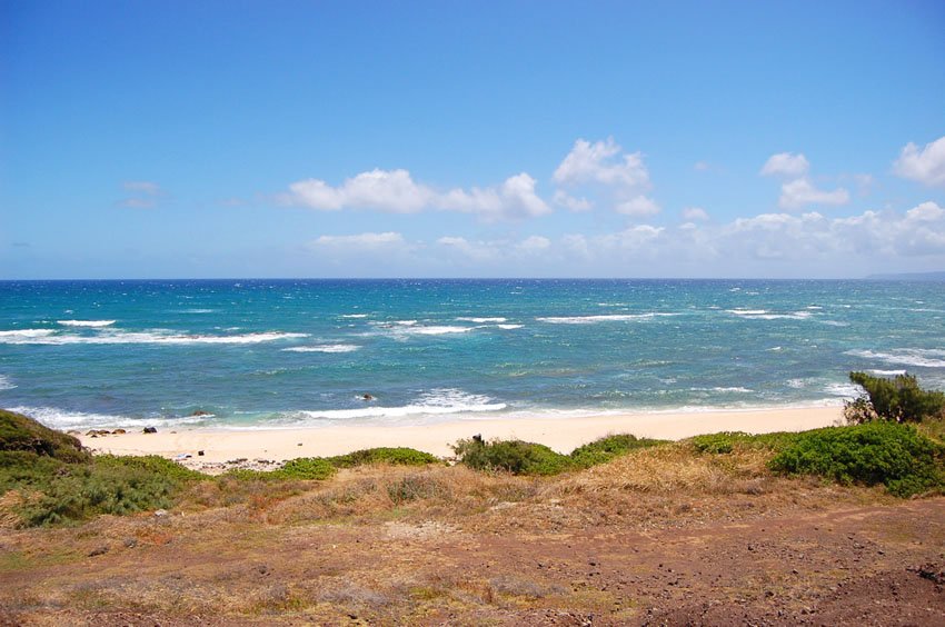 Long North Shore Oahu beach