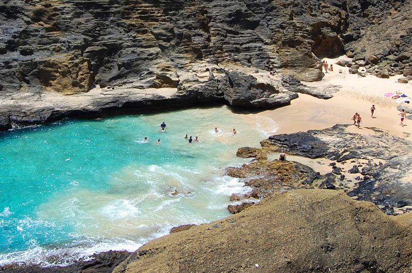 Small cove on Oahu's south shore