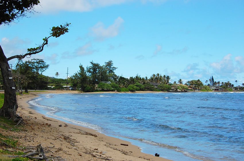 Narrow shoreline