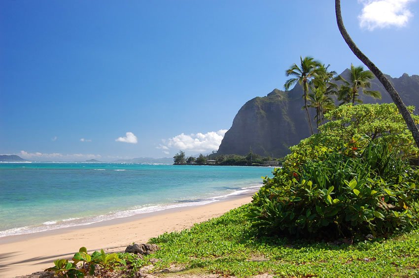 Ka'a'awa scenic shoreline