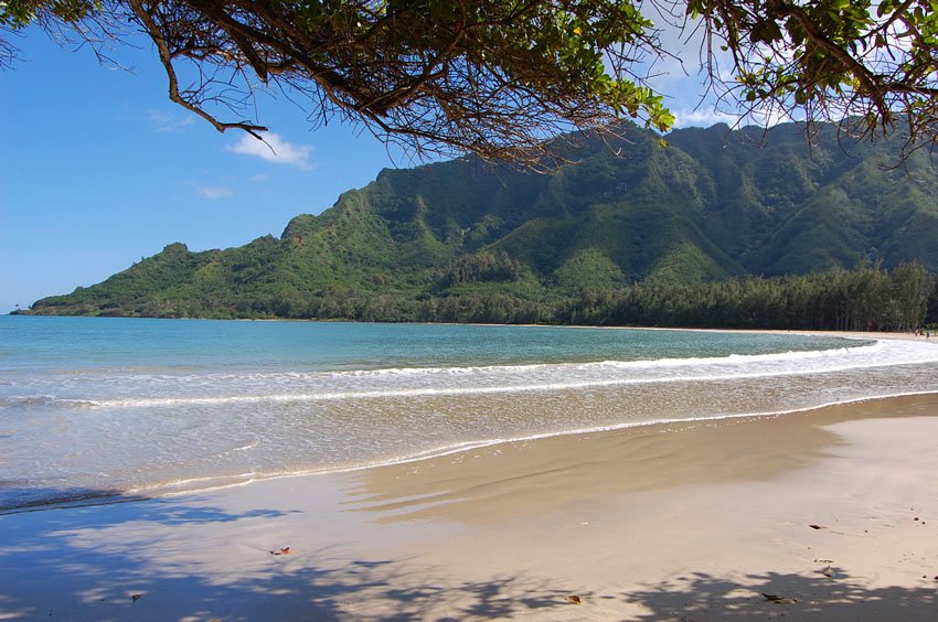 Majestic Ko'olau Mountains