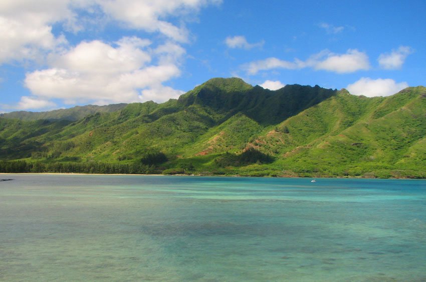 Scenic Oahu mountains