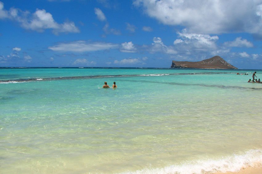 Good swimming beach on Oahu