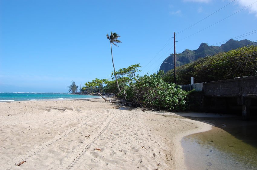 Beach in Ka'a'awa