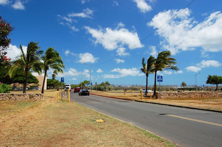 Entrance to Ke'ehi Lagoon